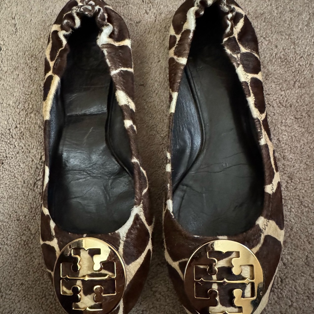 Tory Burch Brown and Cream Giraffe-Print Leather Ballet Flats with Gold Logo